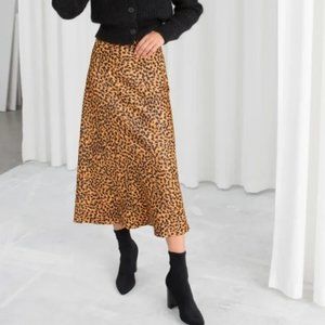 & Other Stories leopard print midi skirt - Size US 4